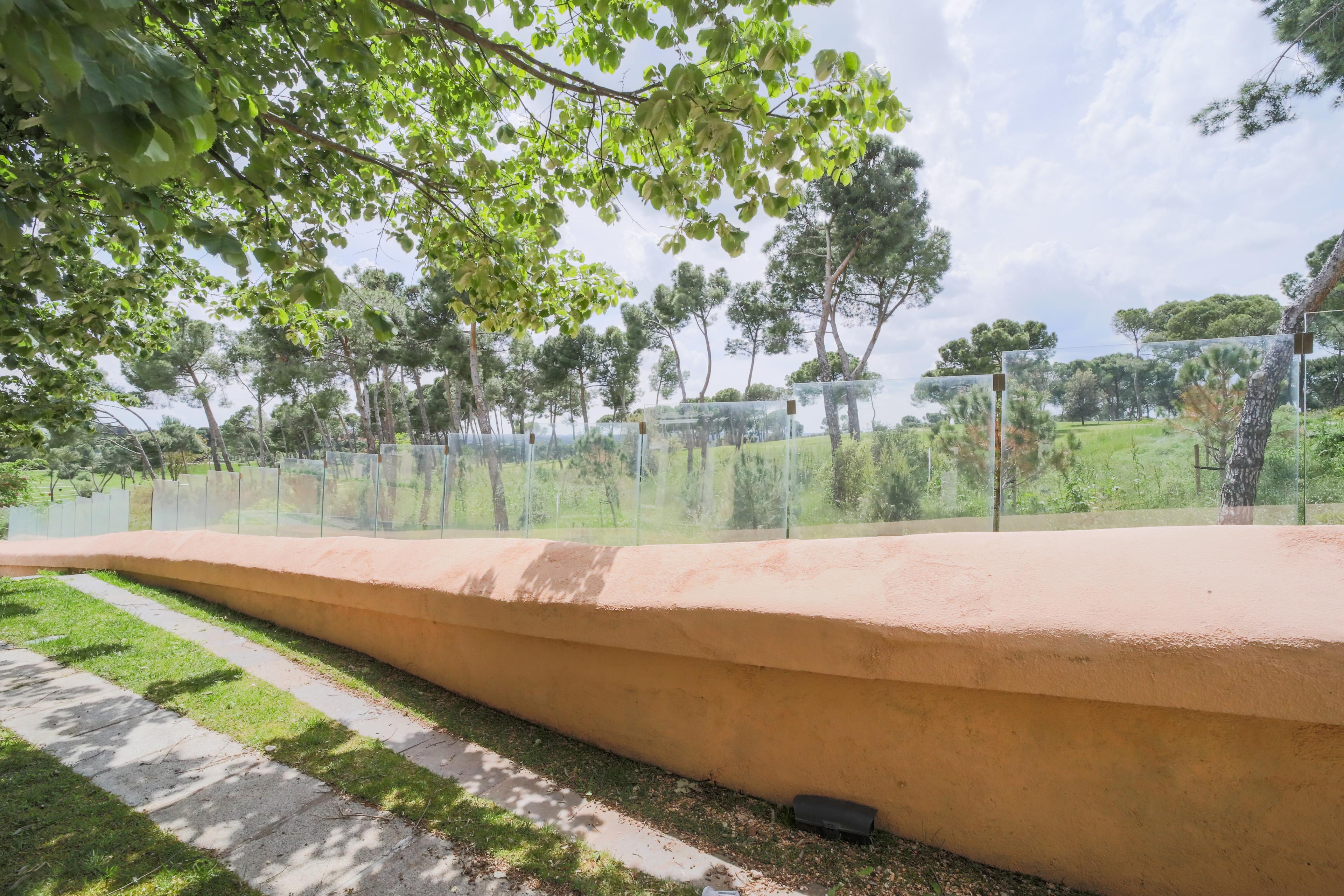 Fabulosa casa en alquiler en la Colonia Puerta de Hierro