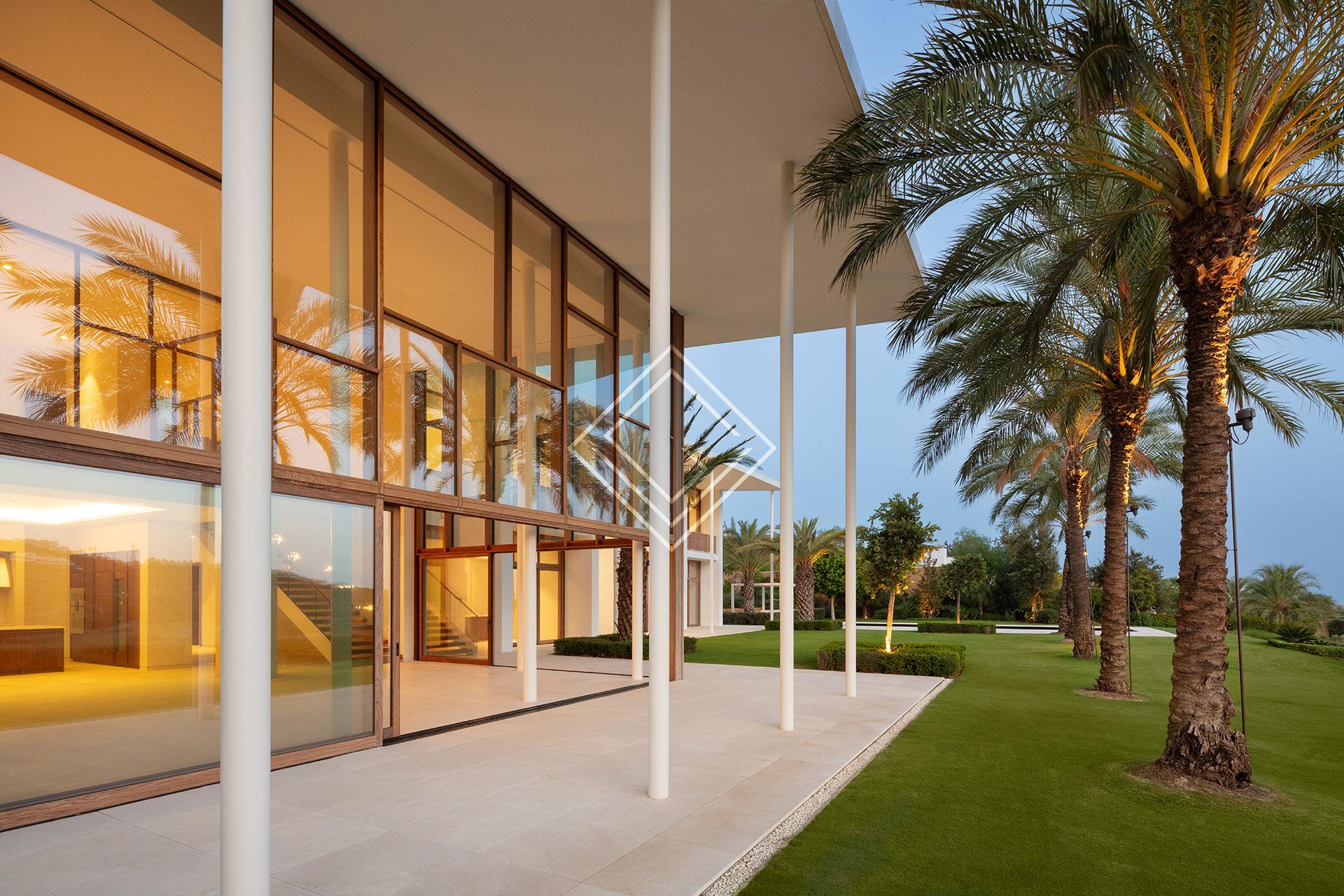 Amplísima Villa en Cortesin