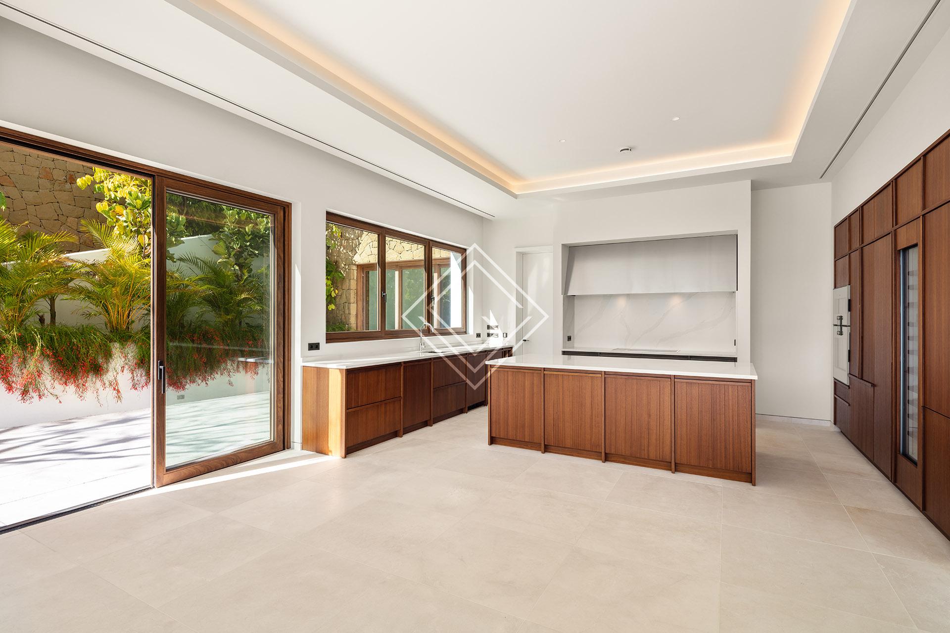 Amplísima Villa en Cortesin