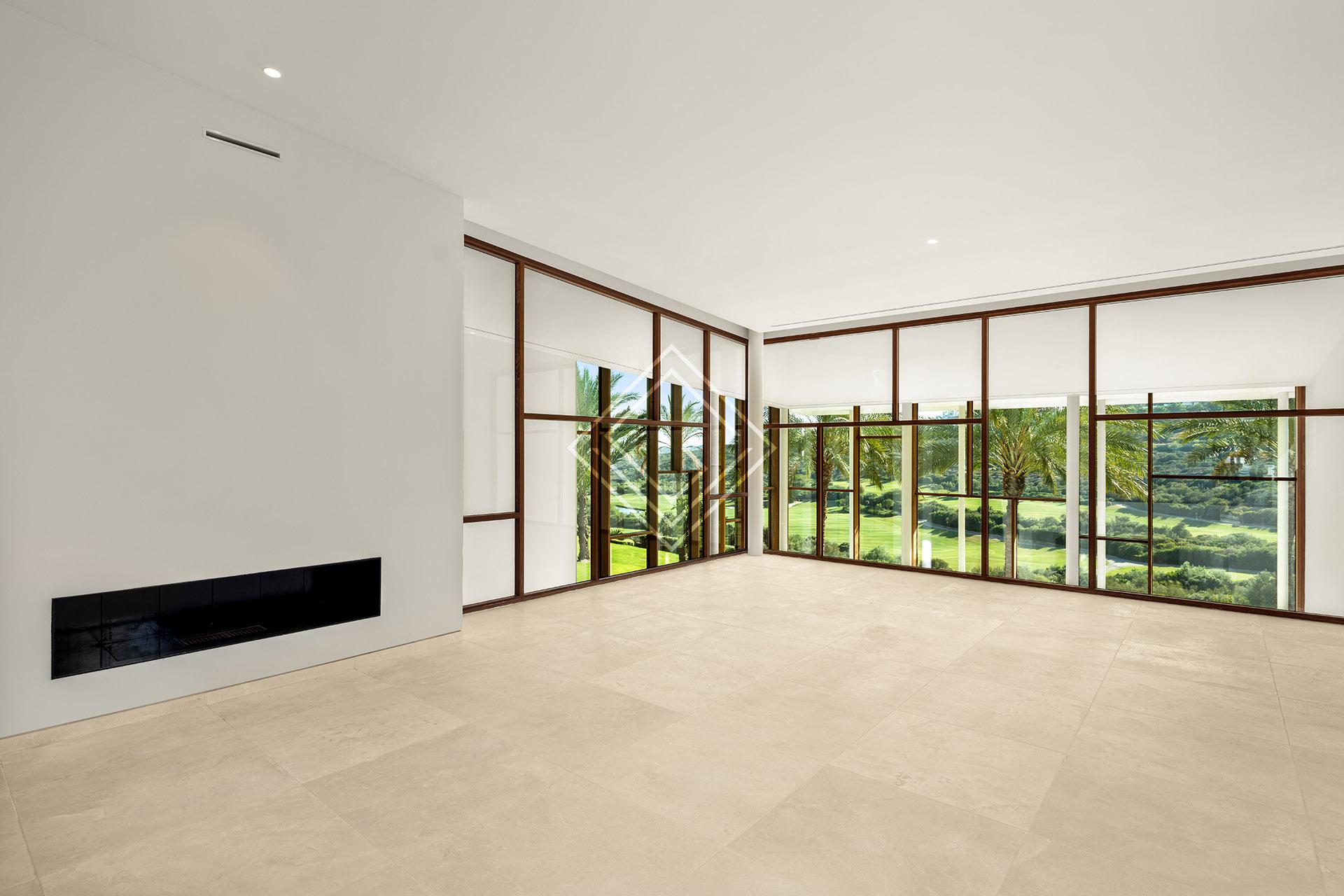 Amplísima Villa en Cortesin