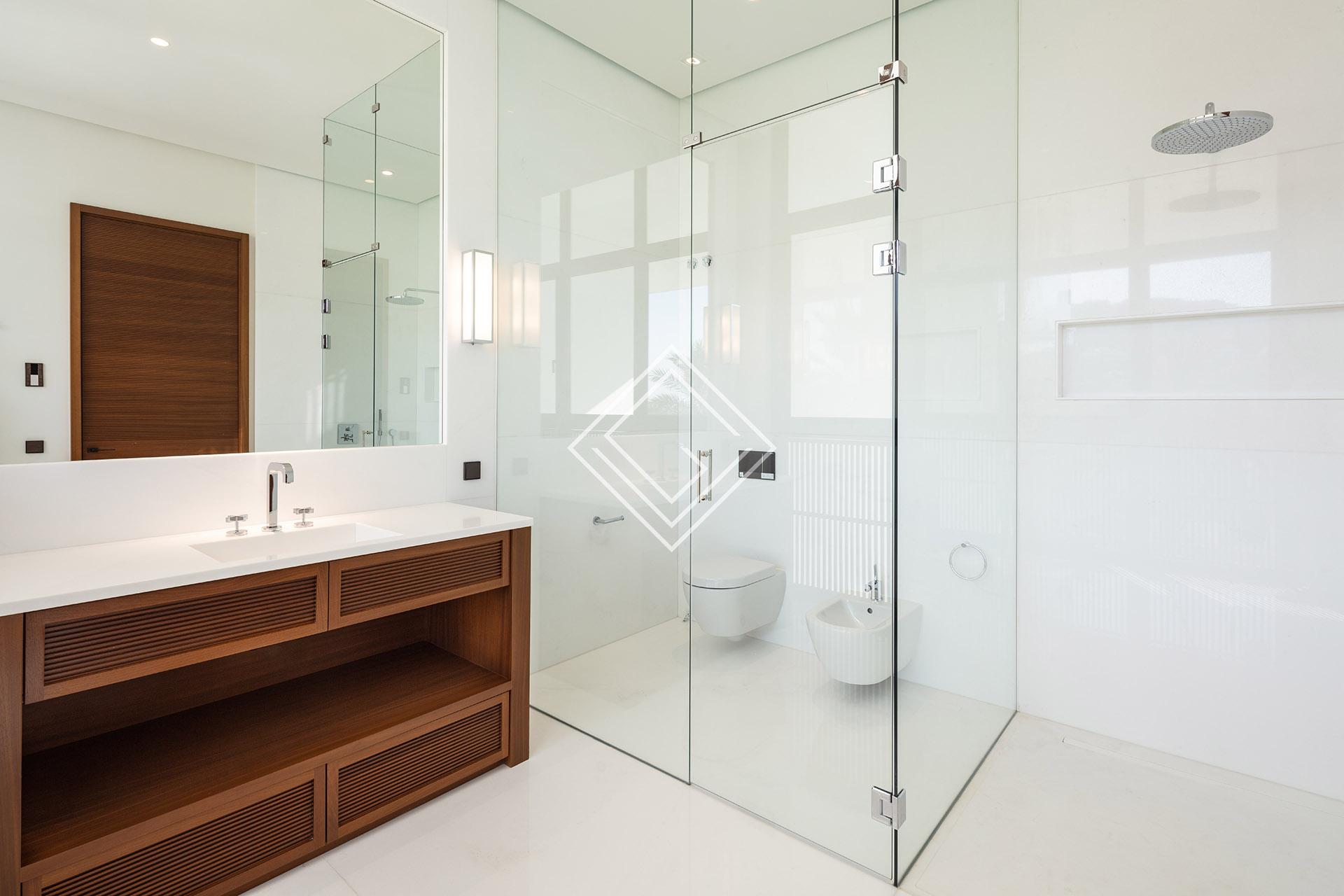 Amplísima Villa en Cortesin