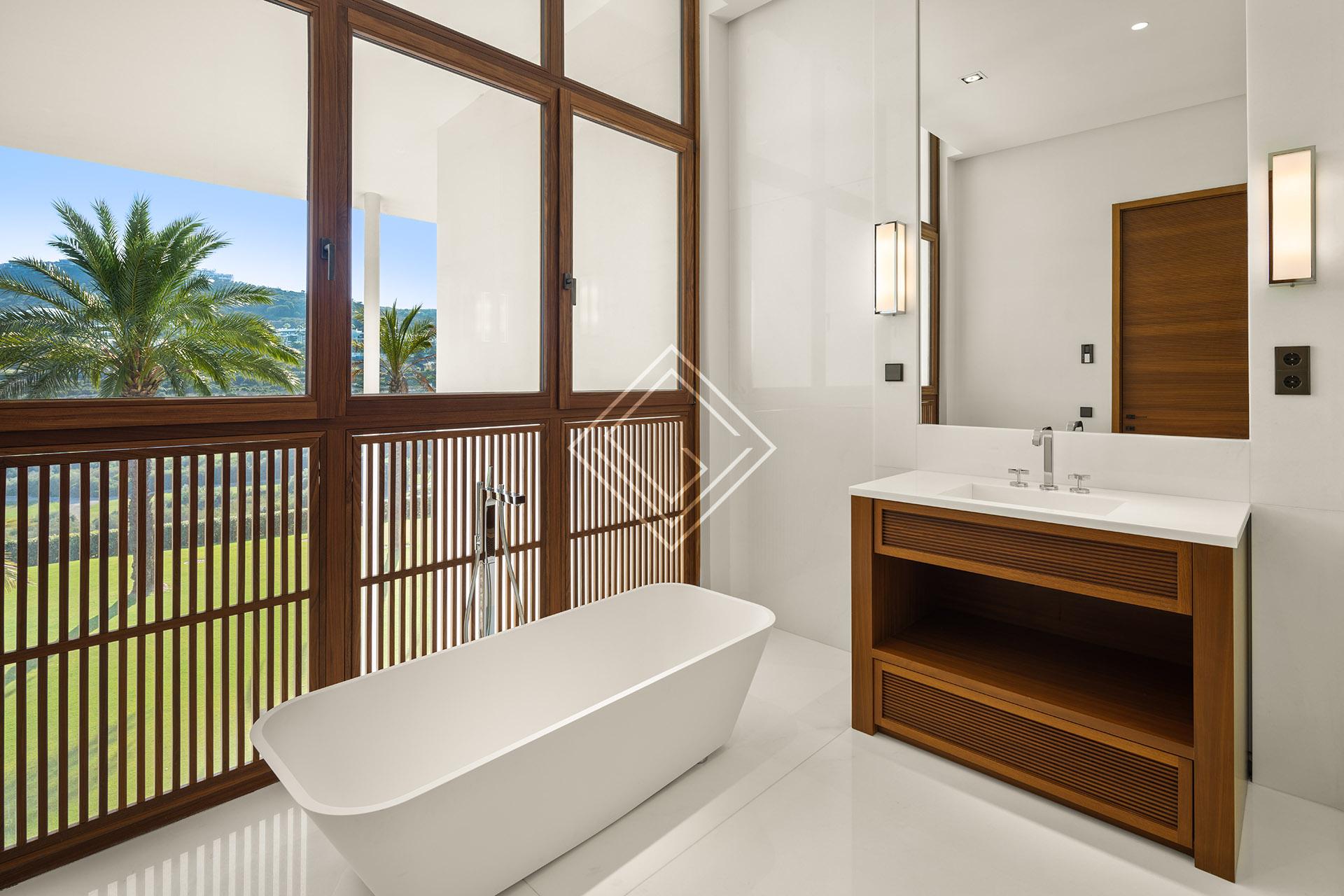 Amplísima Villa en Cortesin