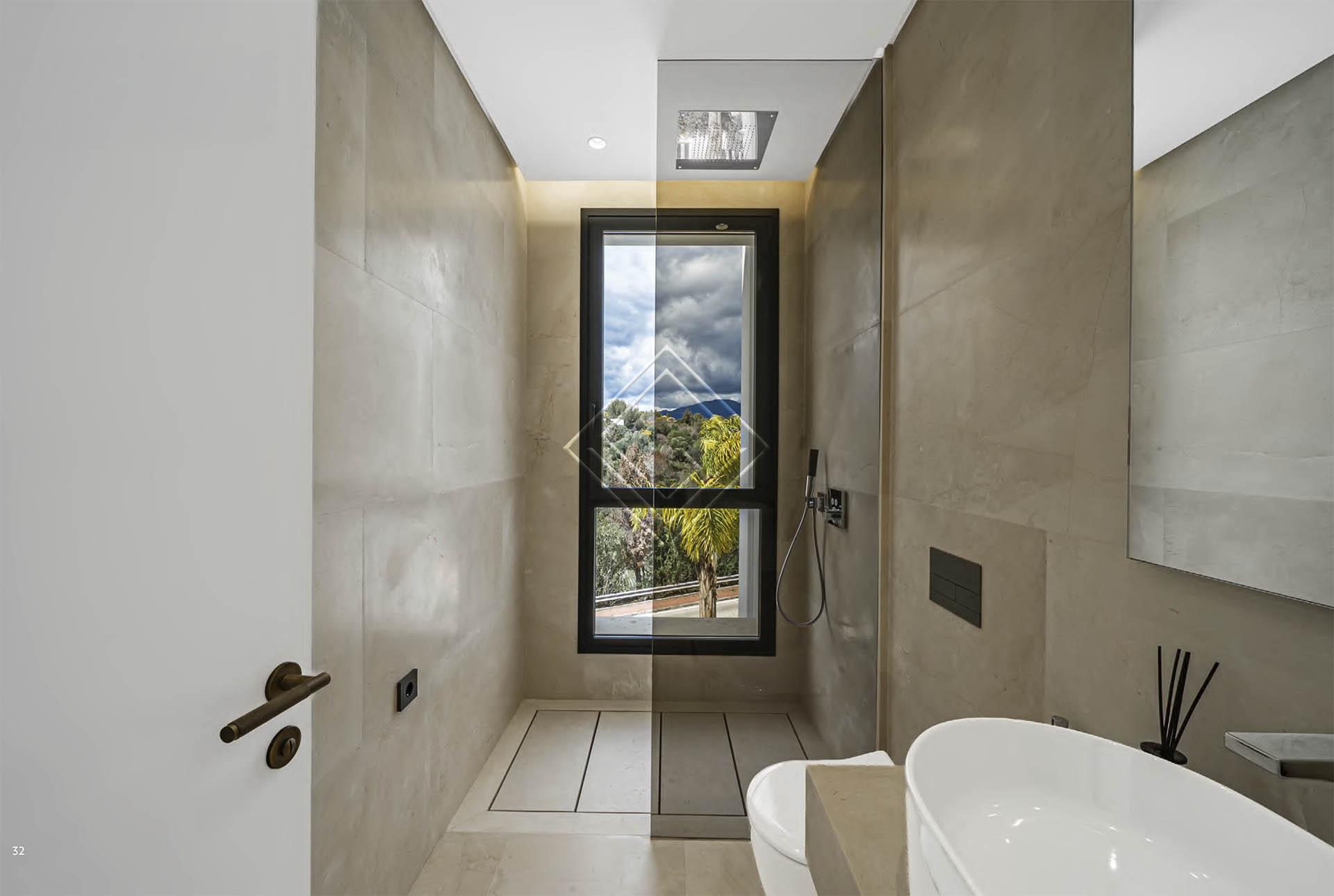 Villa de lujo en Lomas de Marbella Club con vistas al mar