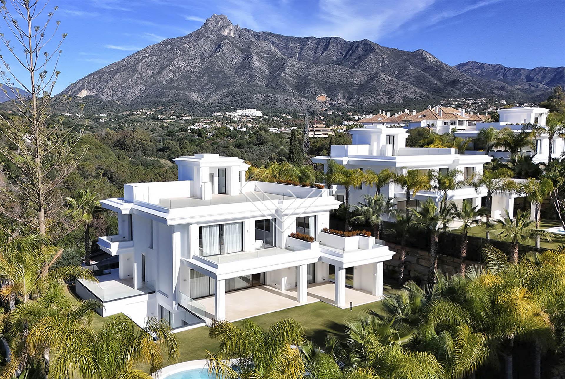 Villa de lujo en Lomas de Marbella Club con vistas al mar