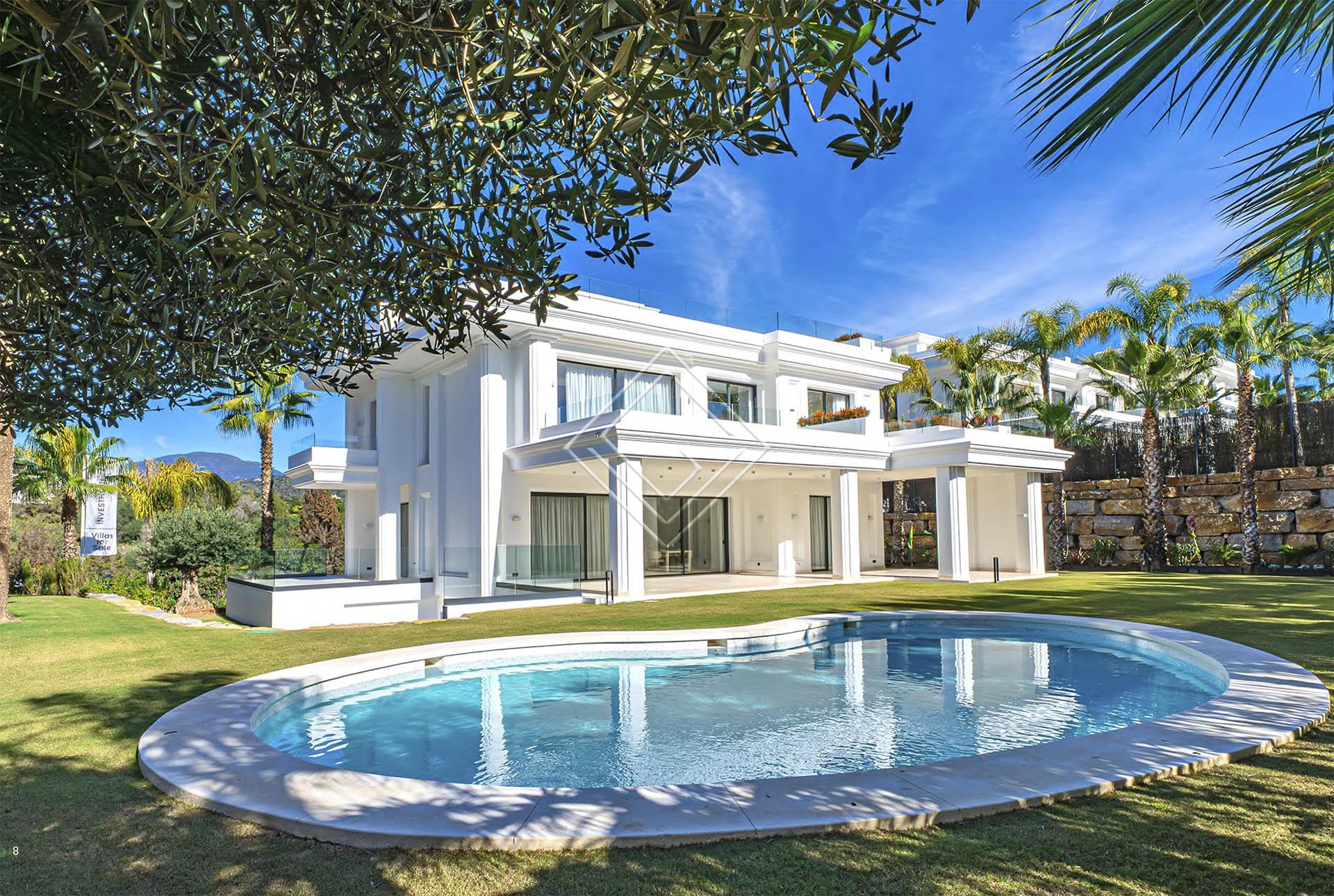 Villa de lujo en Lomas de Marbella Club con vistas al mar