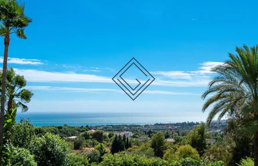 Menos compraventas y precios más altos en Marbella: cómo interpretar el mercado de 2026