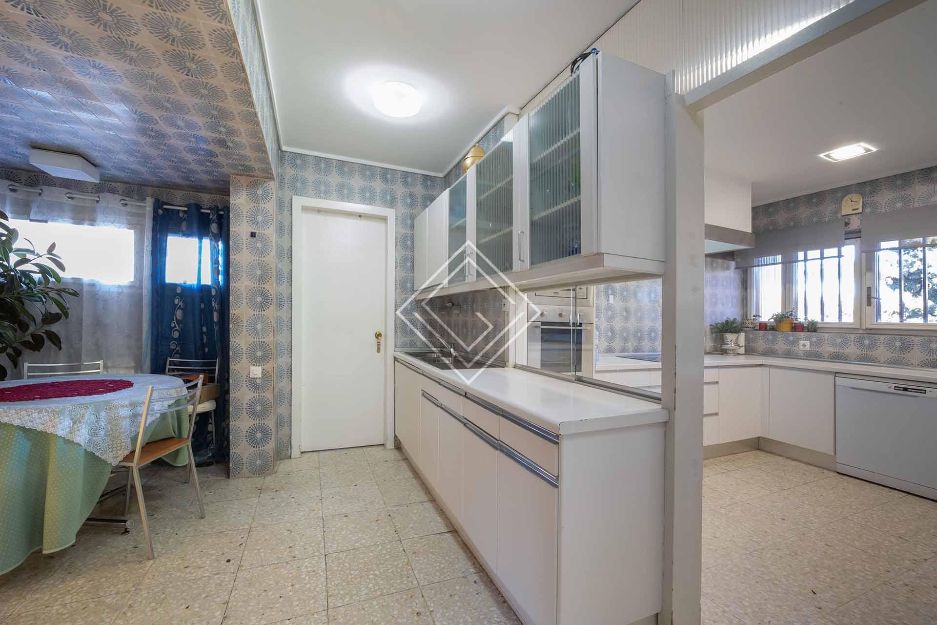 Fabulosa vivienda con espectacular jardín en La Florida