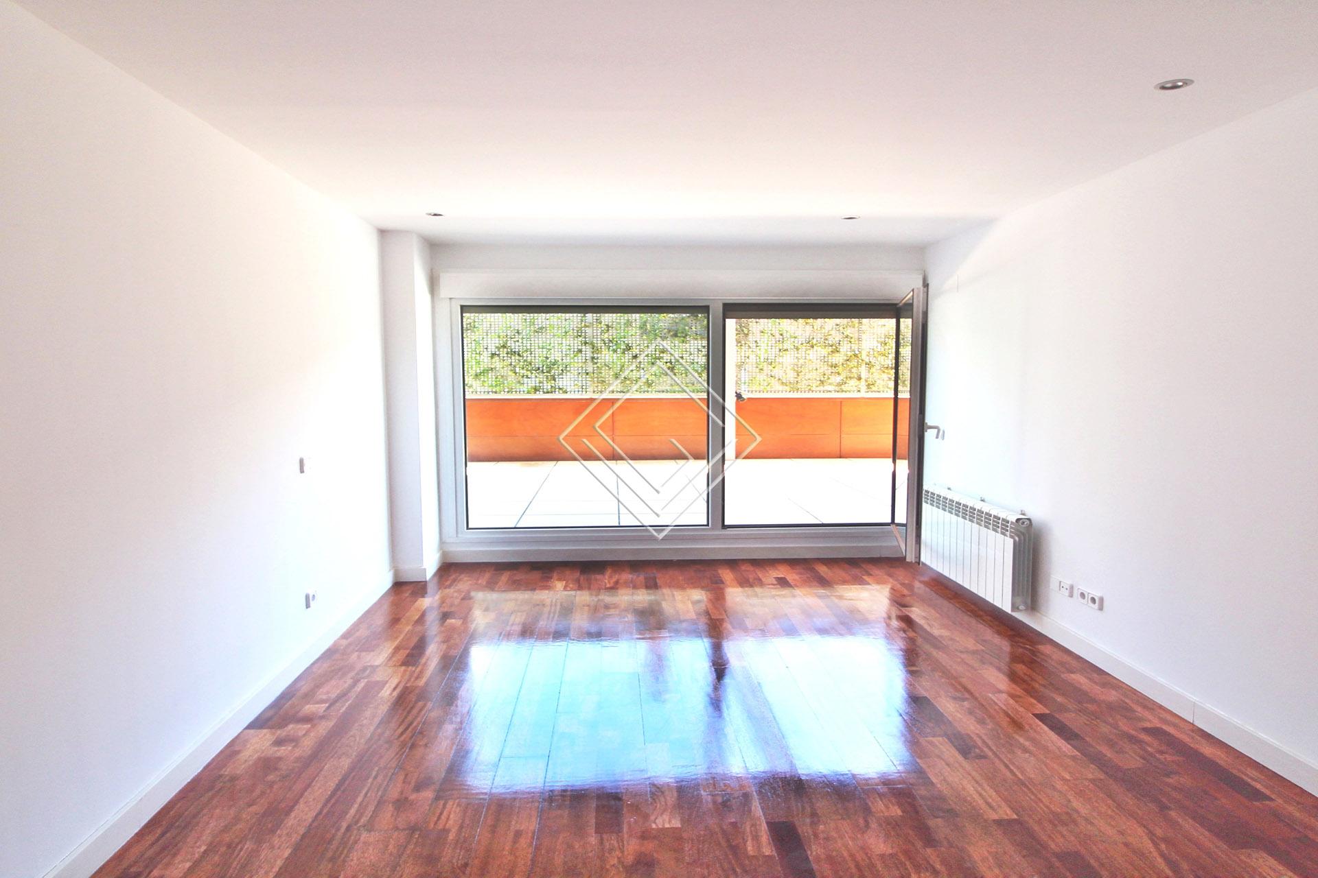 Fabuloso piso con terraza en Condes del Val - Imagen 5