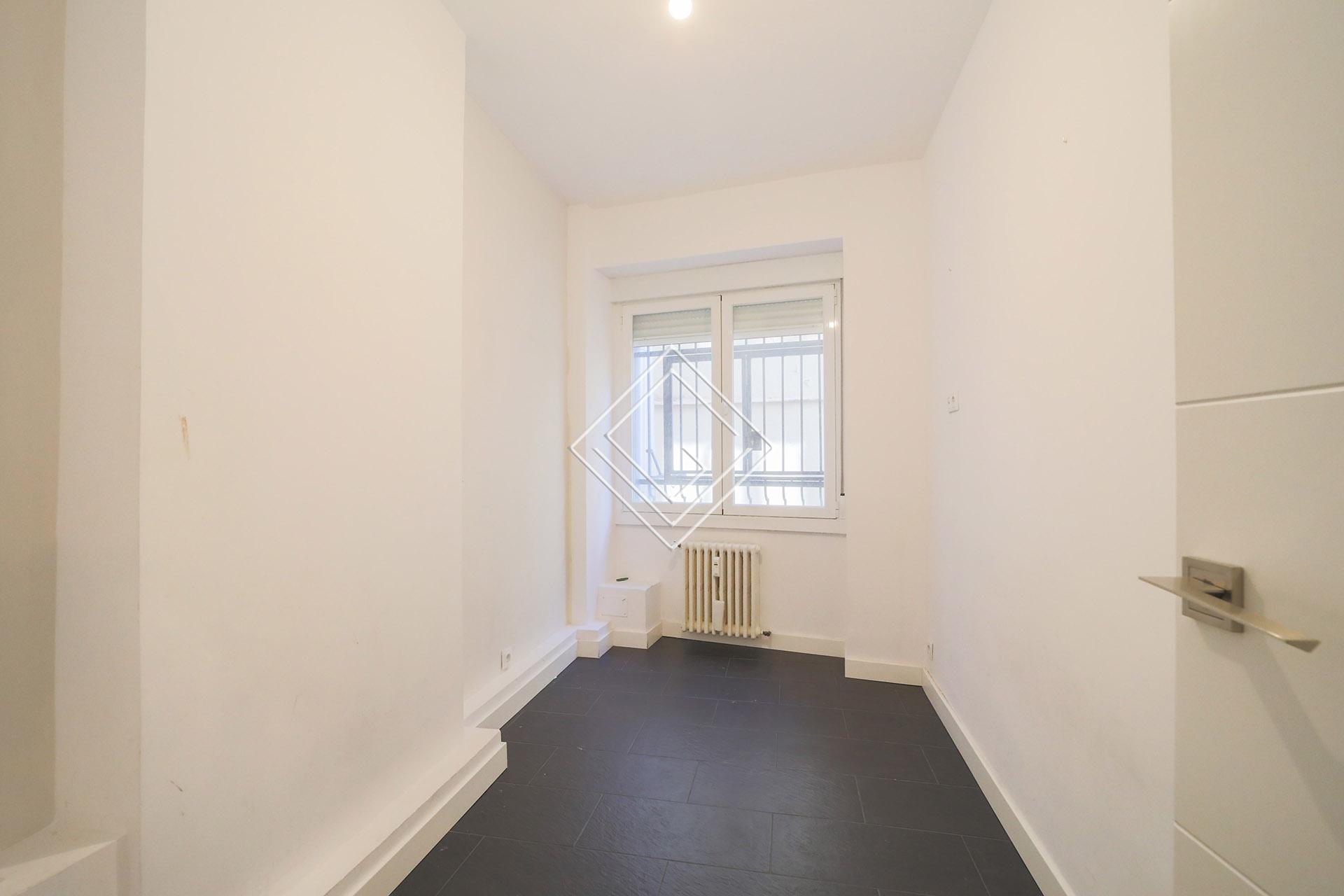 Amplio y luminoso bajo en El Viso - Imagen 21