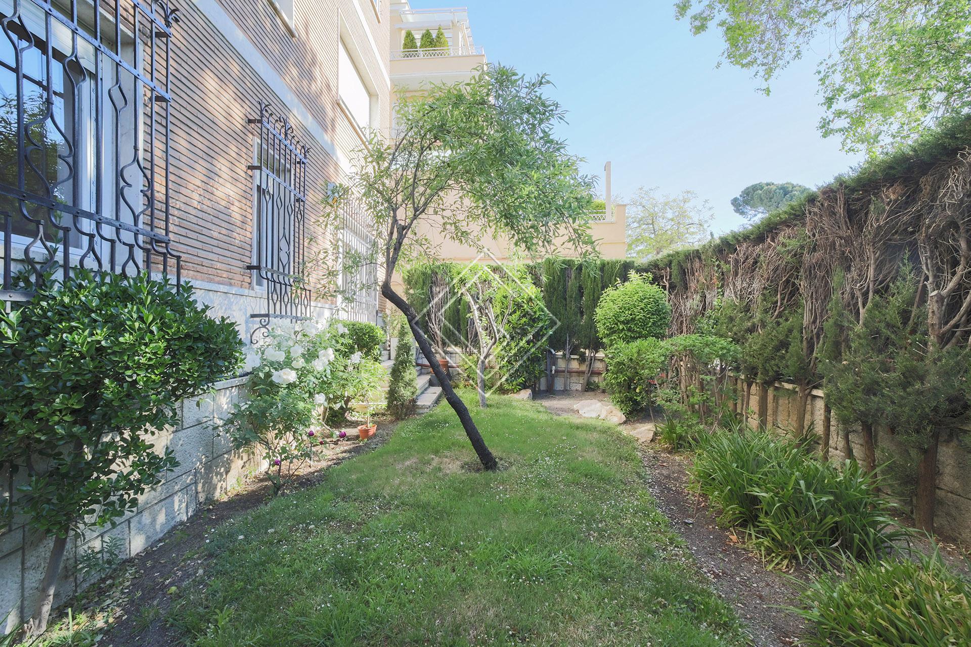 Amplio y luminoso bajo en El Viso - Imagen 27