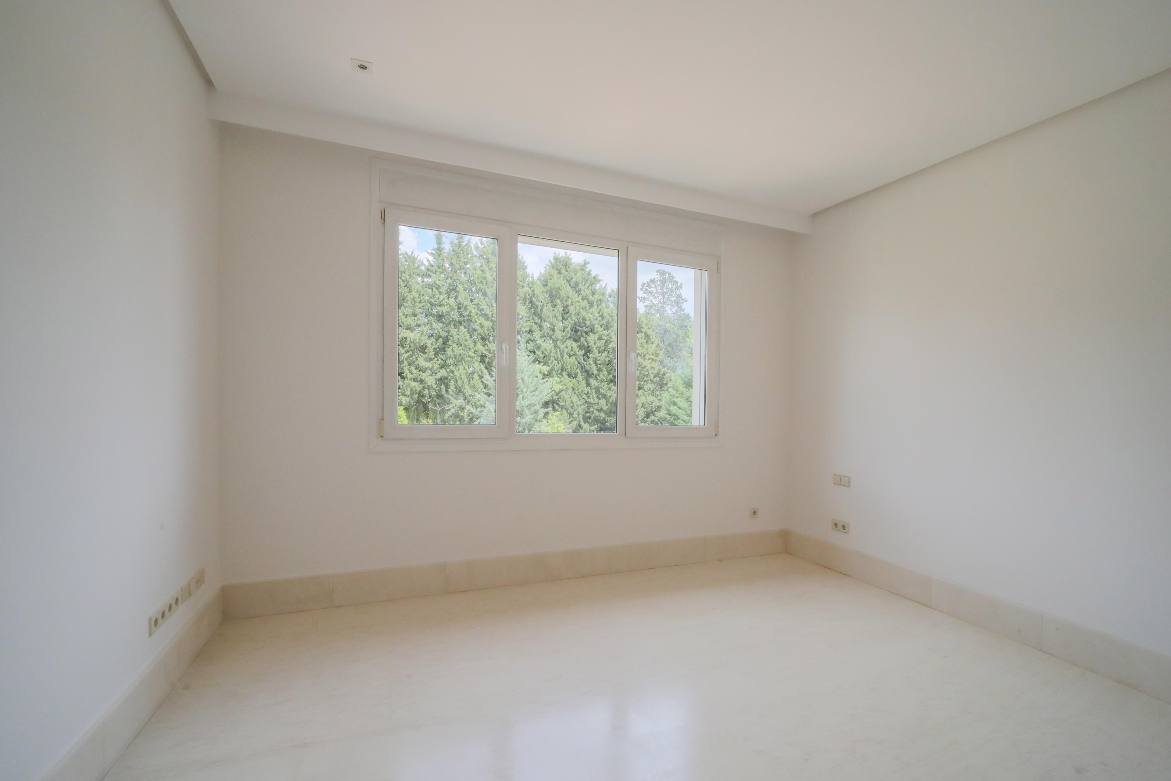 Fabulosa casa en alquiler en la Colonia Puerta de Hierro