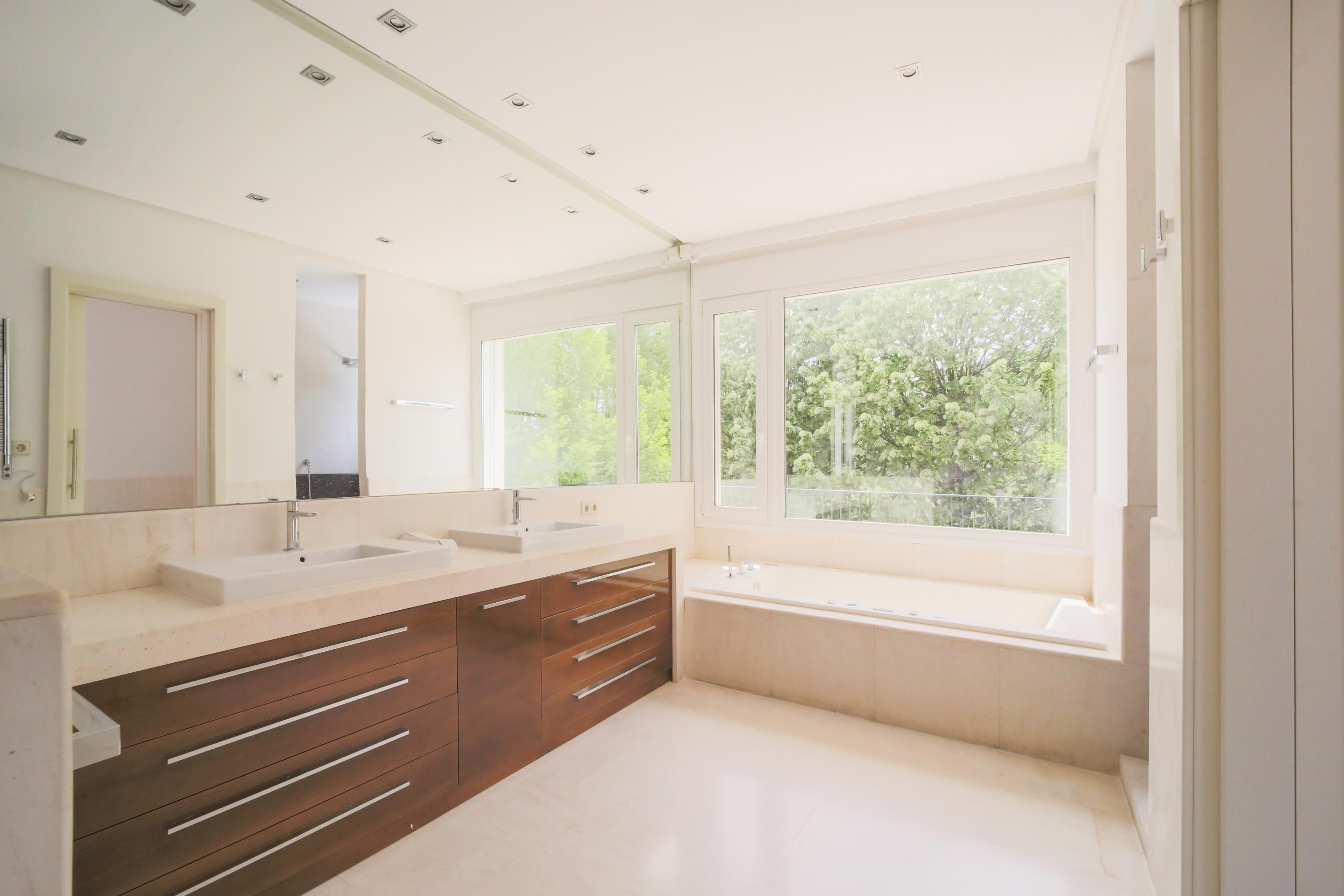 Fabulosa casa en alquiler en la Colonia Puerta de Hierro